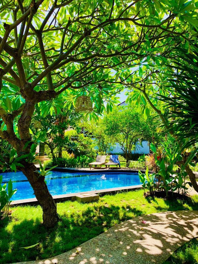 Oasis Villas Gili Trawangan Extérieur photo