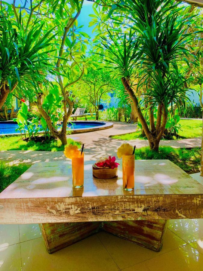 Oasis Villas Gili Trawangan Extérieur photo