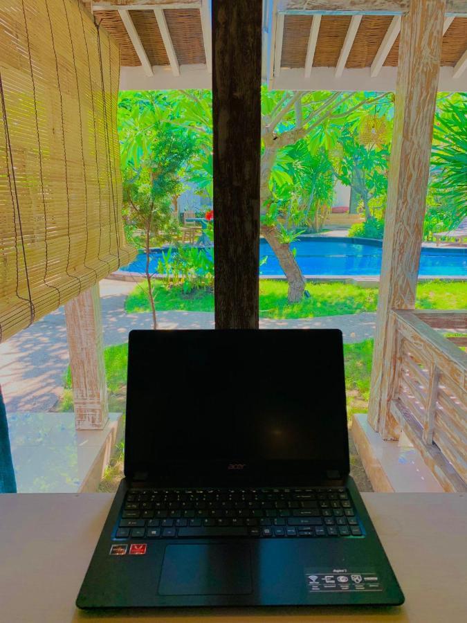 Oasis Villas Gili Trawangan Extérieur photo